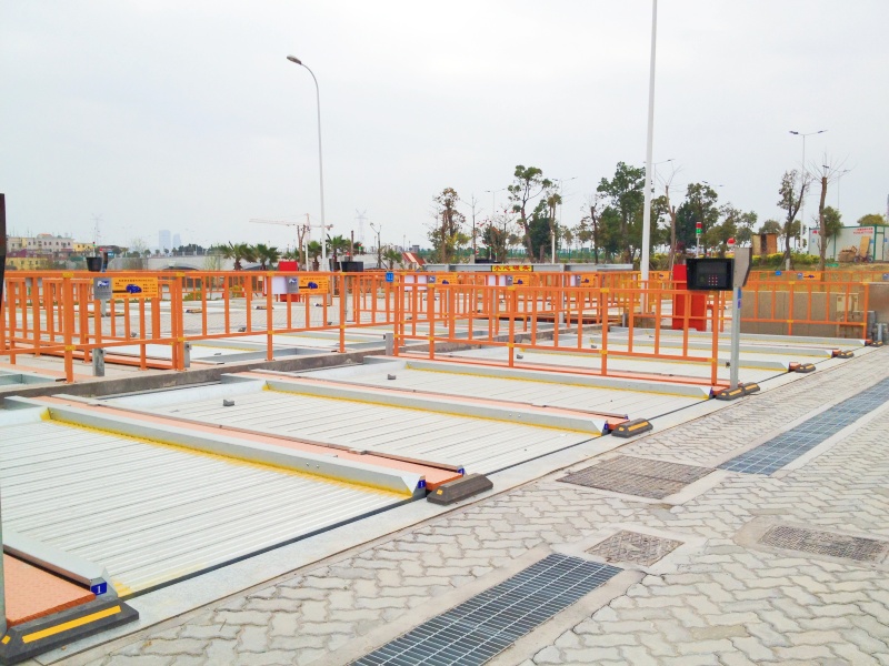 福建廈門海滄阿羅海城市廣場停車場車位引導係統及設備案例