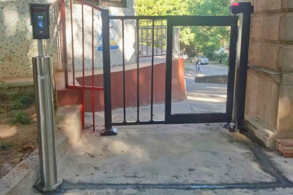 智慧通行新紀元：深度解析智能門禁係統的場景化革命